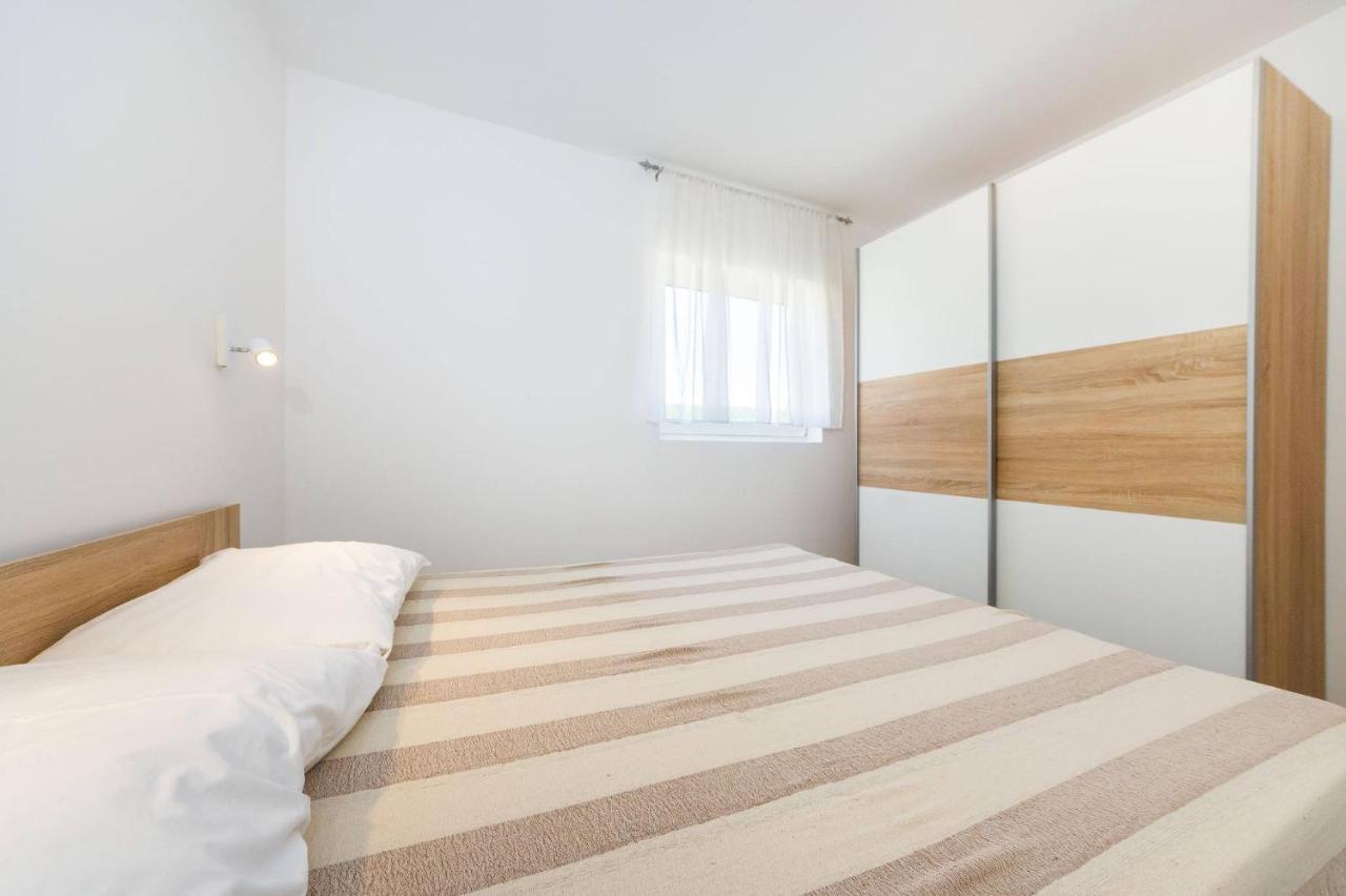 Apartmani Tanja Pridraga Exterior foto