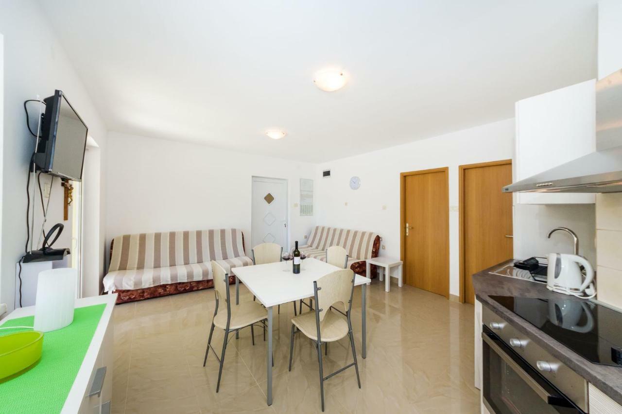 Apartmani Tanja Pridraga Exterior foto